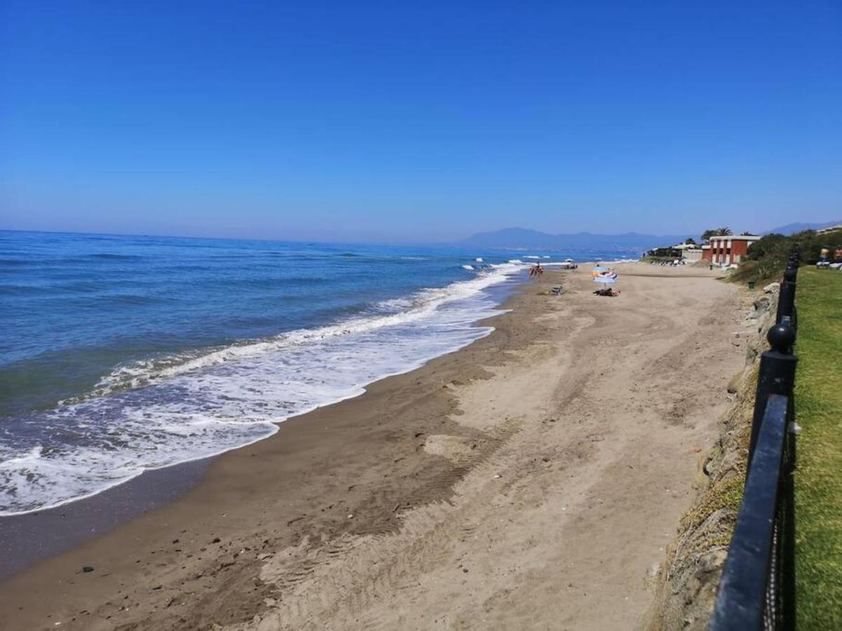 Amazing 3bedroom Flat With Seafront Views & Pool By Sharingco Leilighet *